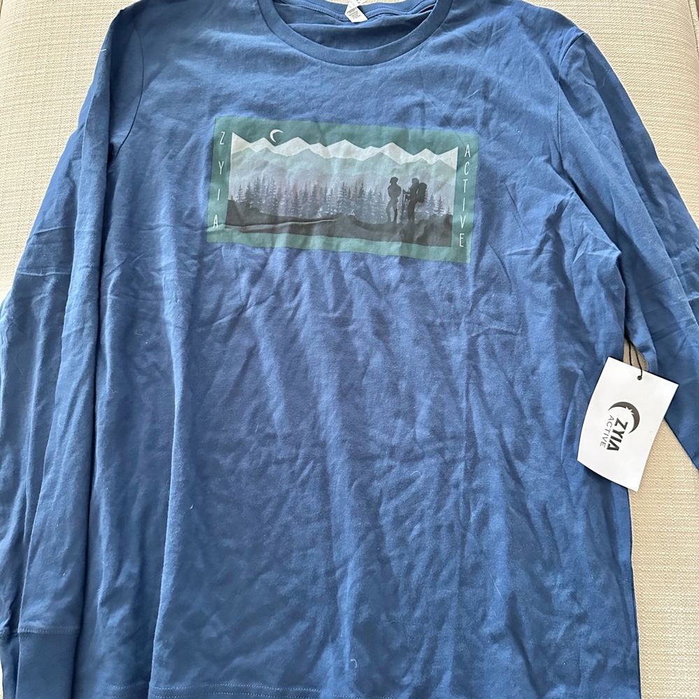 Zyia xxl outdoor long sleeve shirt.  Brand new.